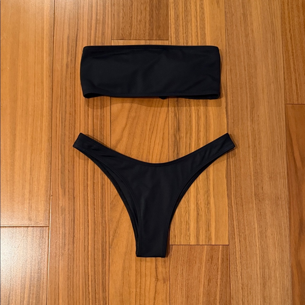 Elegant Black Strapless Bikini Set